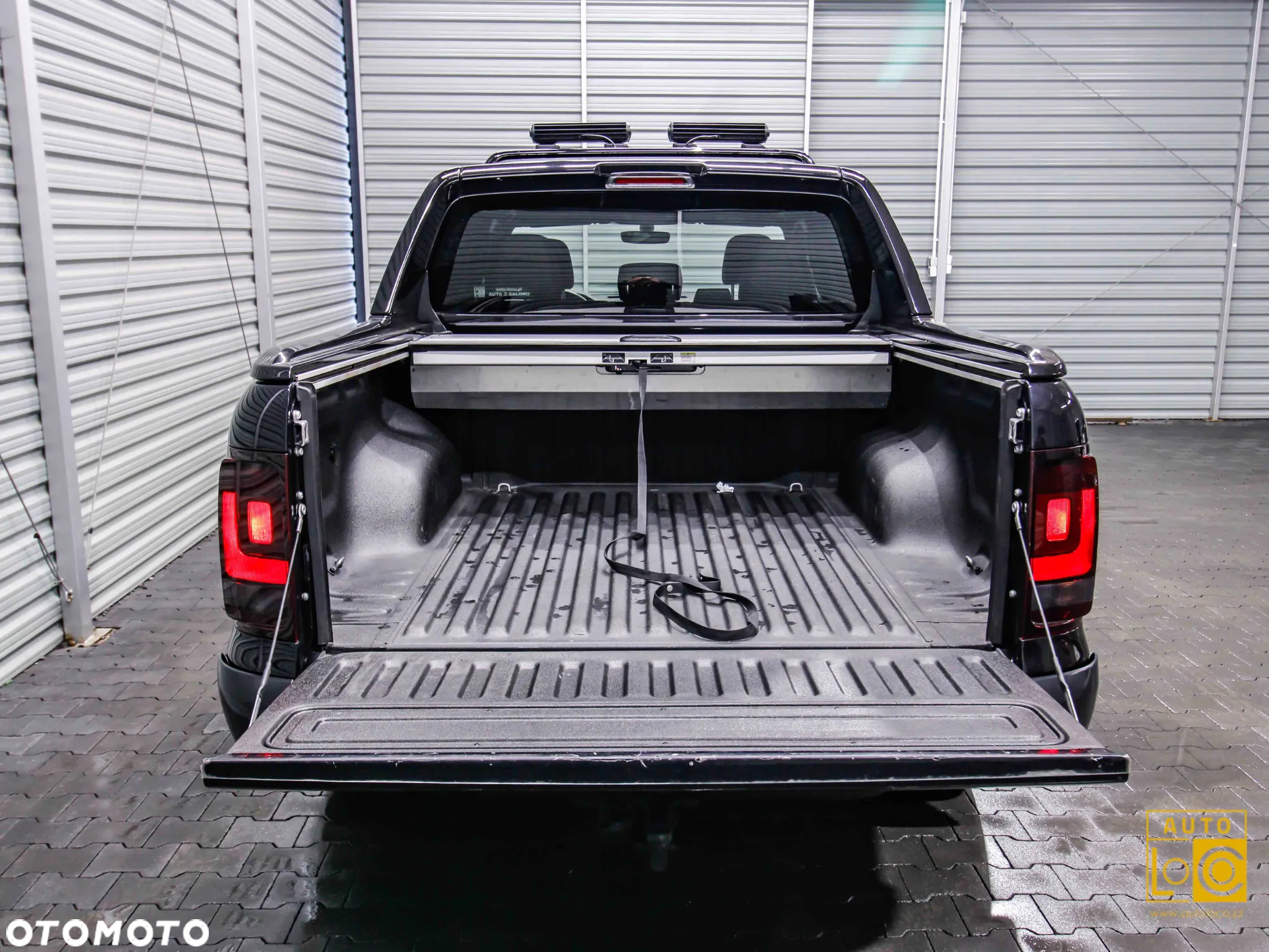 Volkswagen Amarok 3.0 V6 TDI 4Mot Aventura - 13