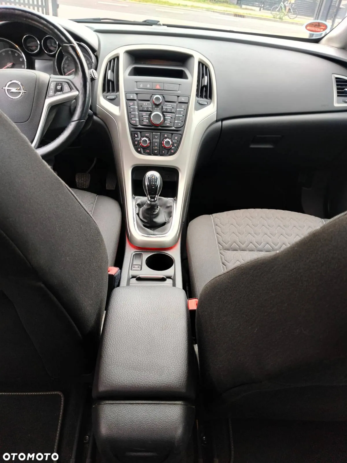 Opel Astra GTC 1.4 Turbo - 16