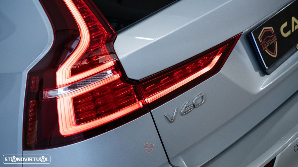 Volvo V60 2.0 T6 AWD TE Core - 17