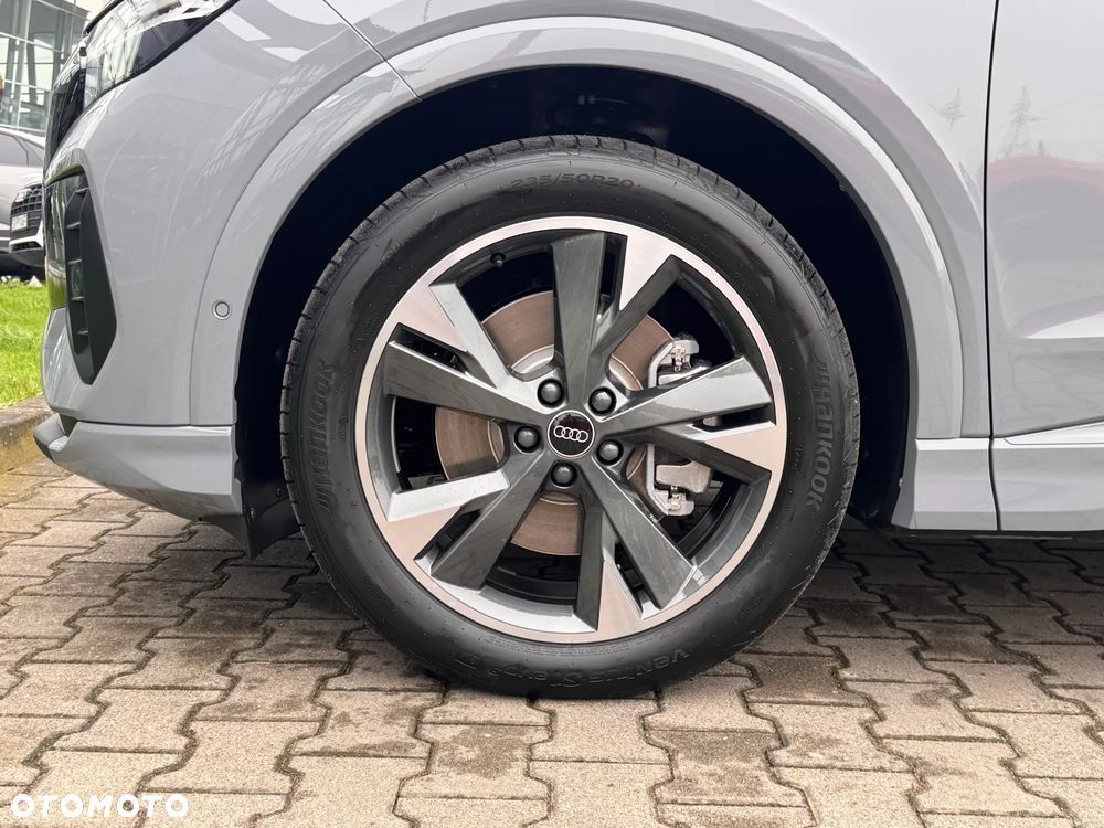 Audi Q4 Sportback e-tron - 6