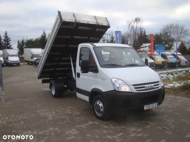 Iveco DAILY 35 C 12 3.5T 4.50M 3.5T NA HAKU - 3