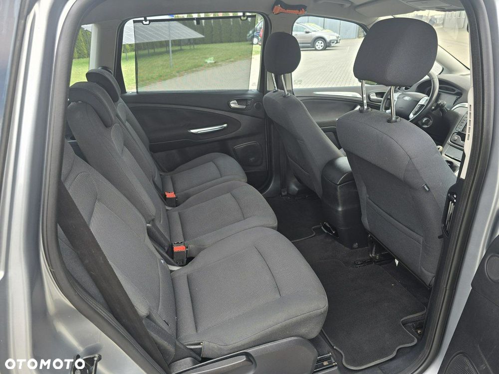 Ford S-Max - 19