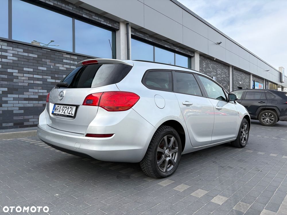 Opel Astra 1.7 CDTI Cosmo - 4