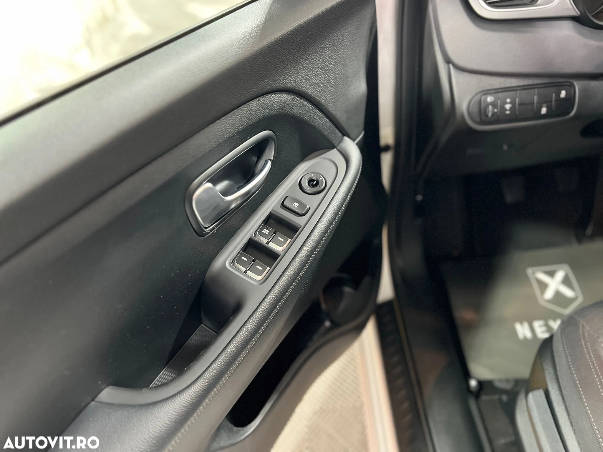 Kia Carens 1.7 DSL Family - 9