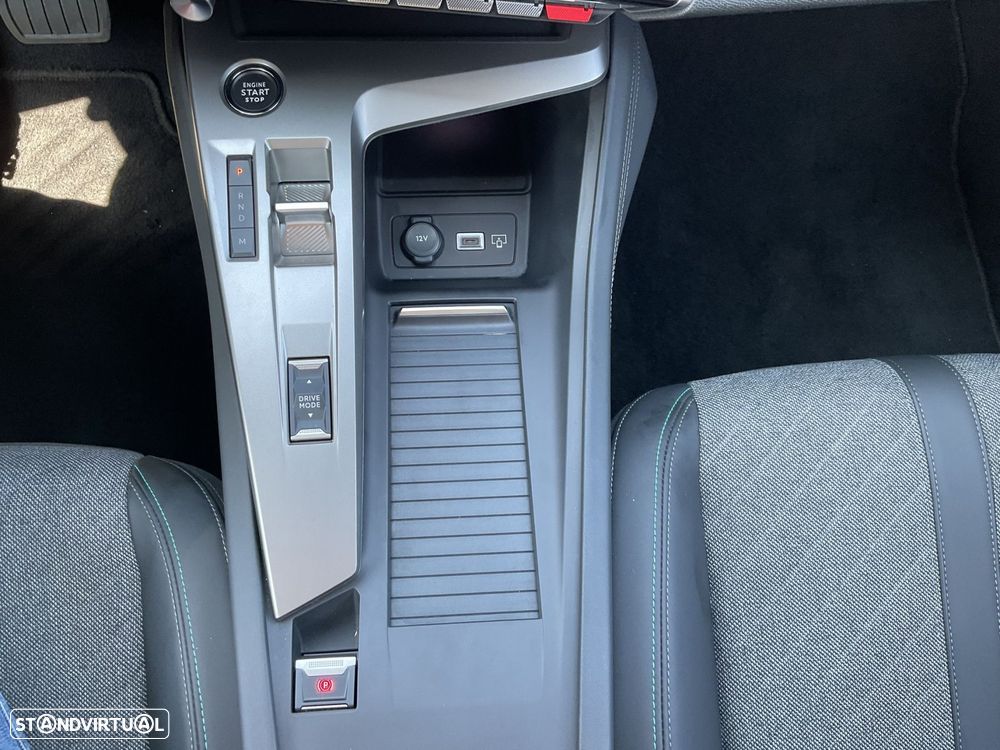 Peugeot 408 1.2 PureTech Allure EAT8 - 35