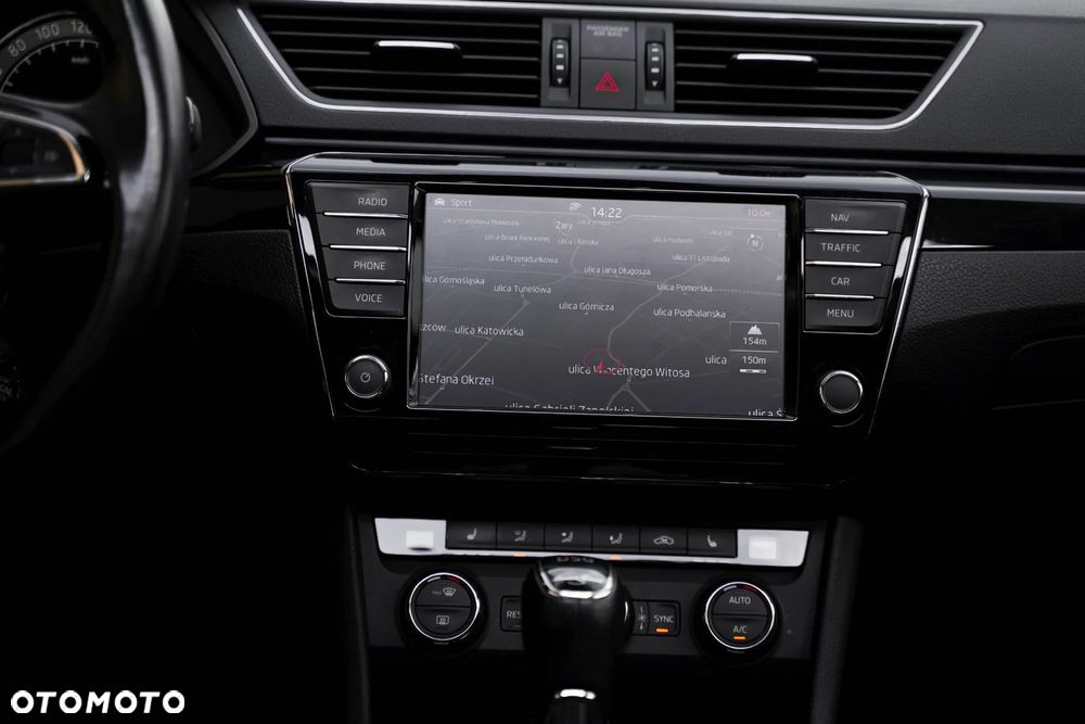 Skoda Superb 2.0 TSI DSG L&K - 38