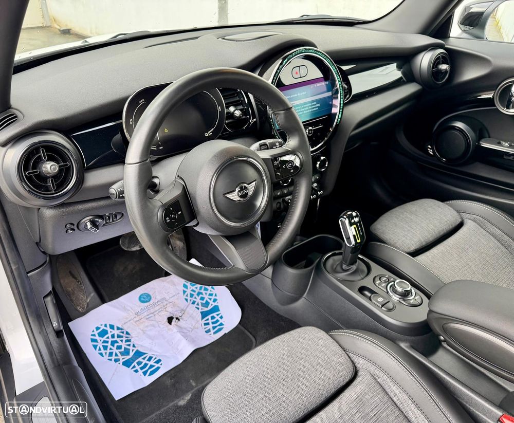 MINI 3 Portas Cooper E Classic - 16