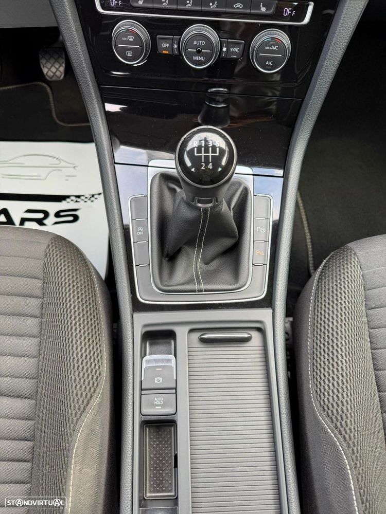 VW Golf - 19