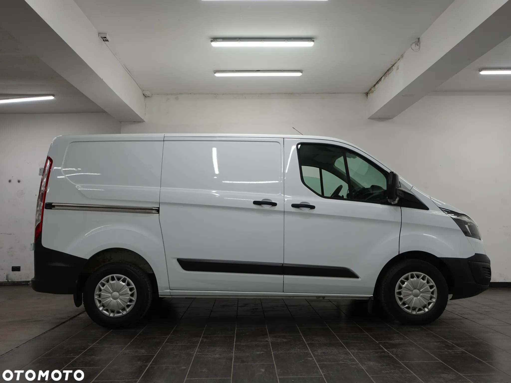 Ford Transit Custom - 11
