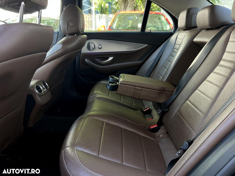 Mercedes-Benz E 200 d Aut. - 33