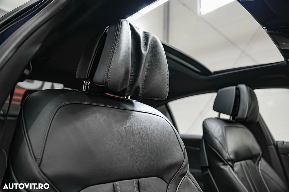 BMW Seria 5 530e Aut. M Sport Edition - 35