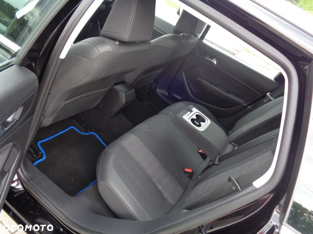 Peugeot 308 BlueHDi 130 EAT8 Stop & Start Active Business-Paket - 6