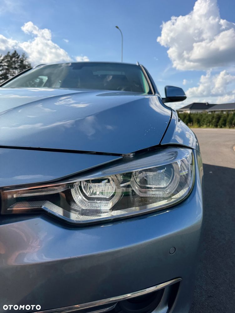 BMW Seria 3 328i xDrive Luxury Line - 4