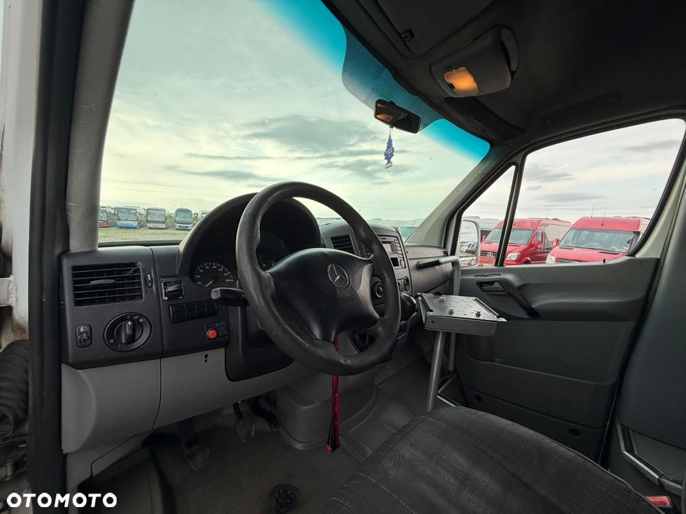 Mercedes-Benz Sprinter 516 - 20
