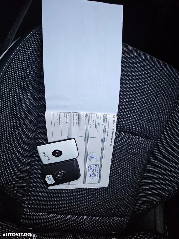 Renault Captur MHEV 140 Techno - 19