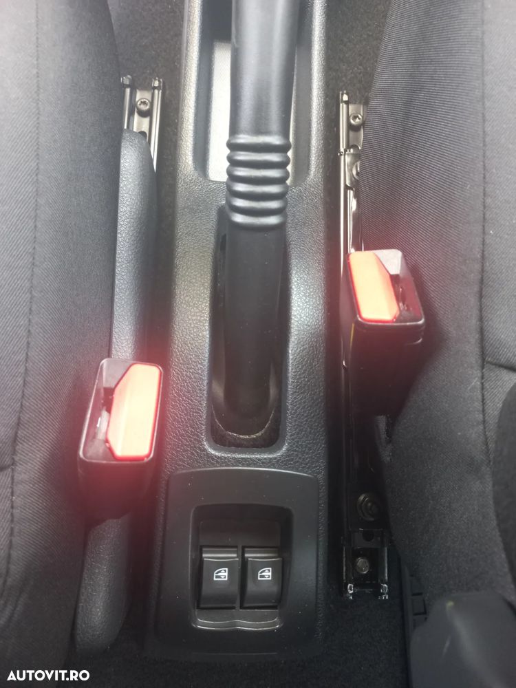Dacia Sandero 0.9 TCe Laureate - 17