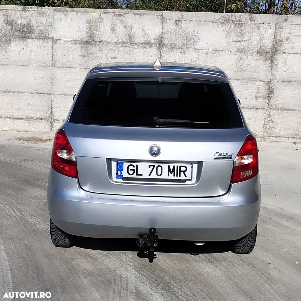 Skoda Fabia - 8