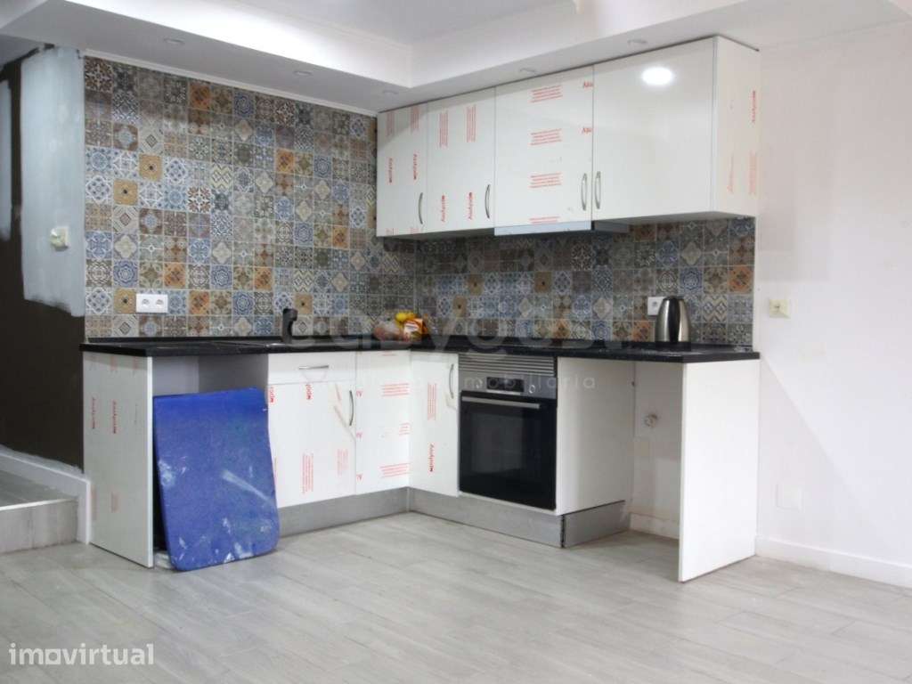 Moradia T2 em Mezanine em Alguber - Grande imagem: 3/20