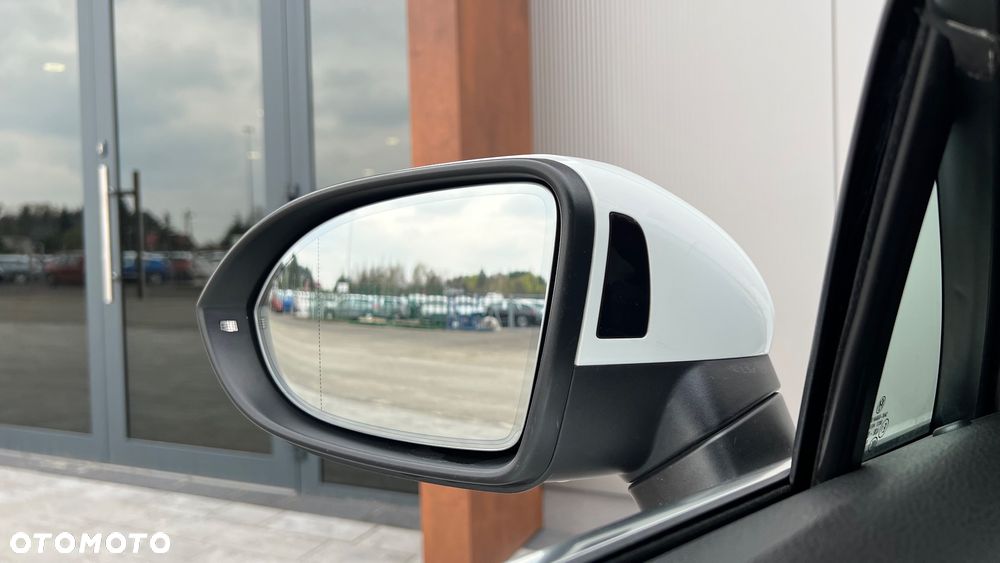 Volkswagen Passat 2.0 TSI Elegance DSG - 26