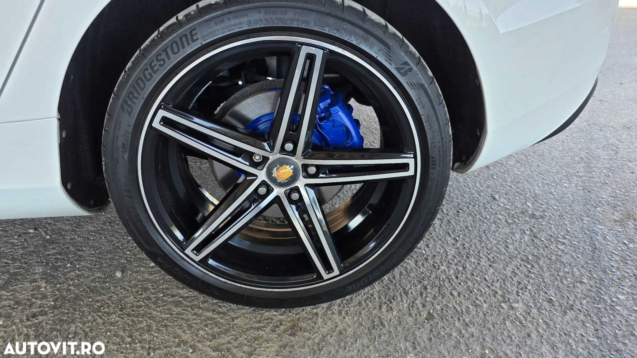 Volvo V40 D2 ECO Kinetic - 11