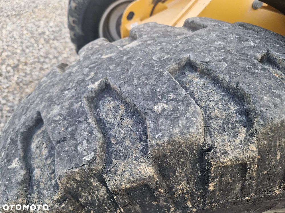 Volvo L25B-P - 22