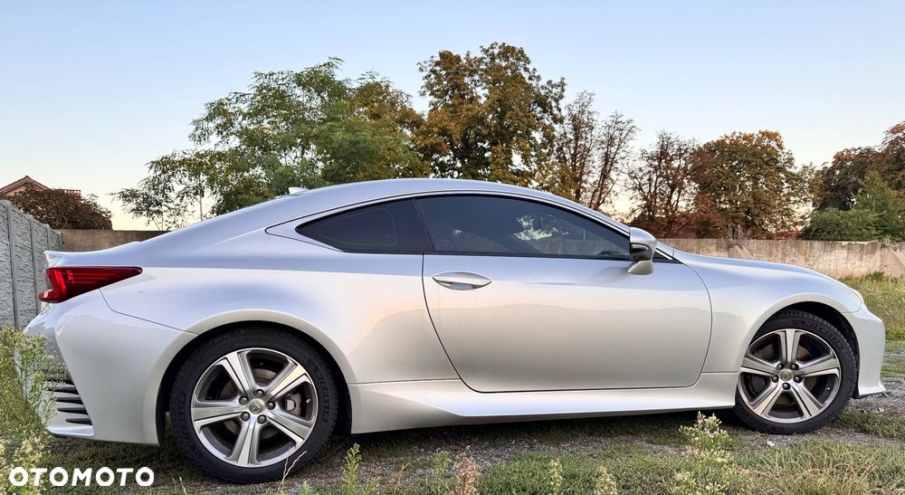 Lexus RC - 3