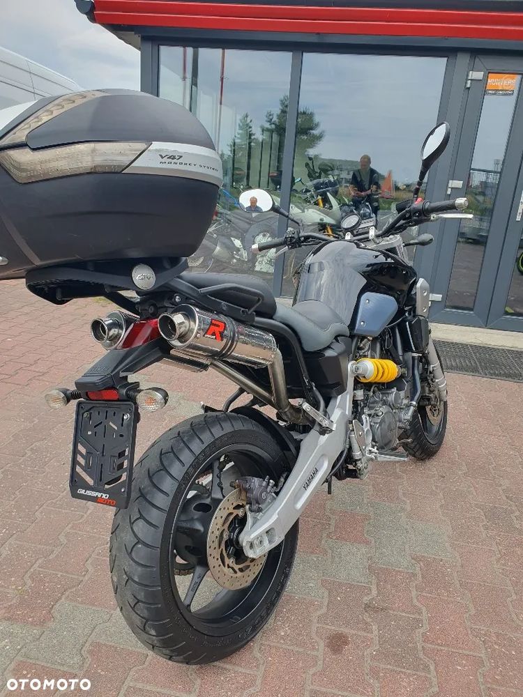 Yamaha MT - 27