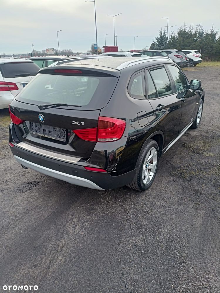 BMW X1 sDrive18i xLine - 10