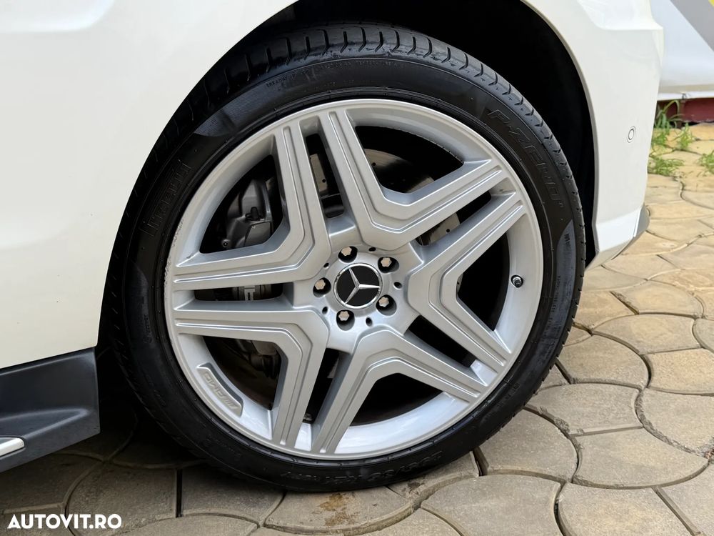 Mercedes-Benz ML 63 AMG 4Matic AMG SPEEDSHIFT 7G-TRONIC - 14