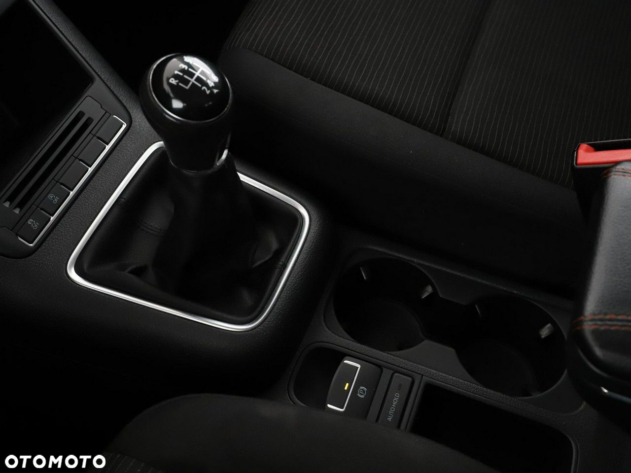 Volkswagen Tiguan - 21