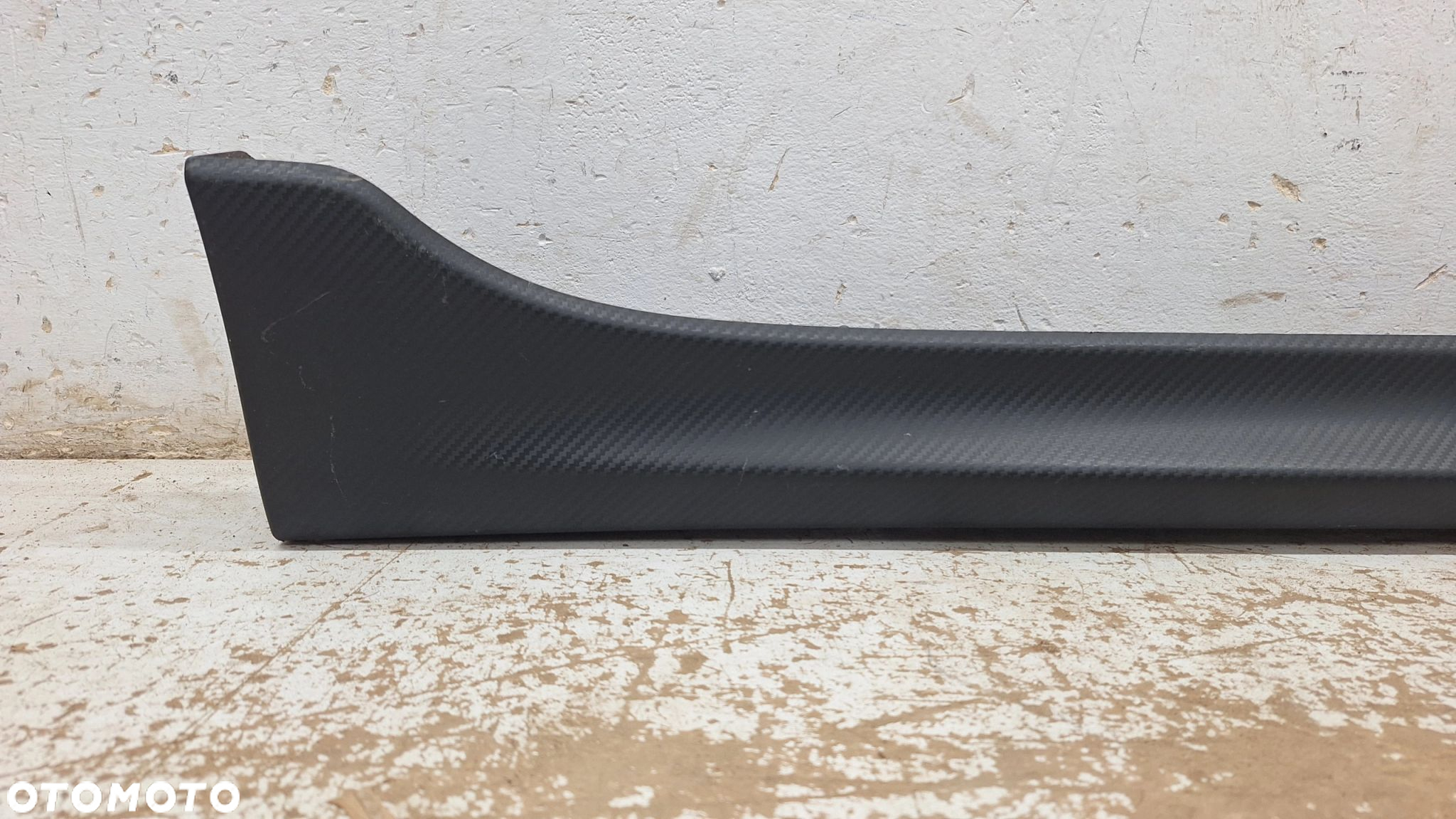 LISTWA PROGOWA PRAWA SUZUKI SWIFT MK8 SPORT - 2
