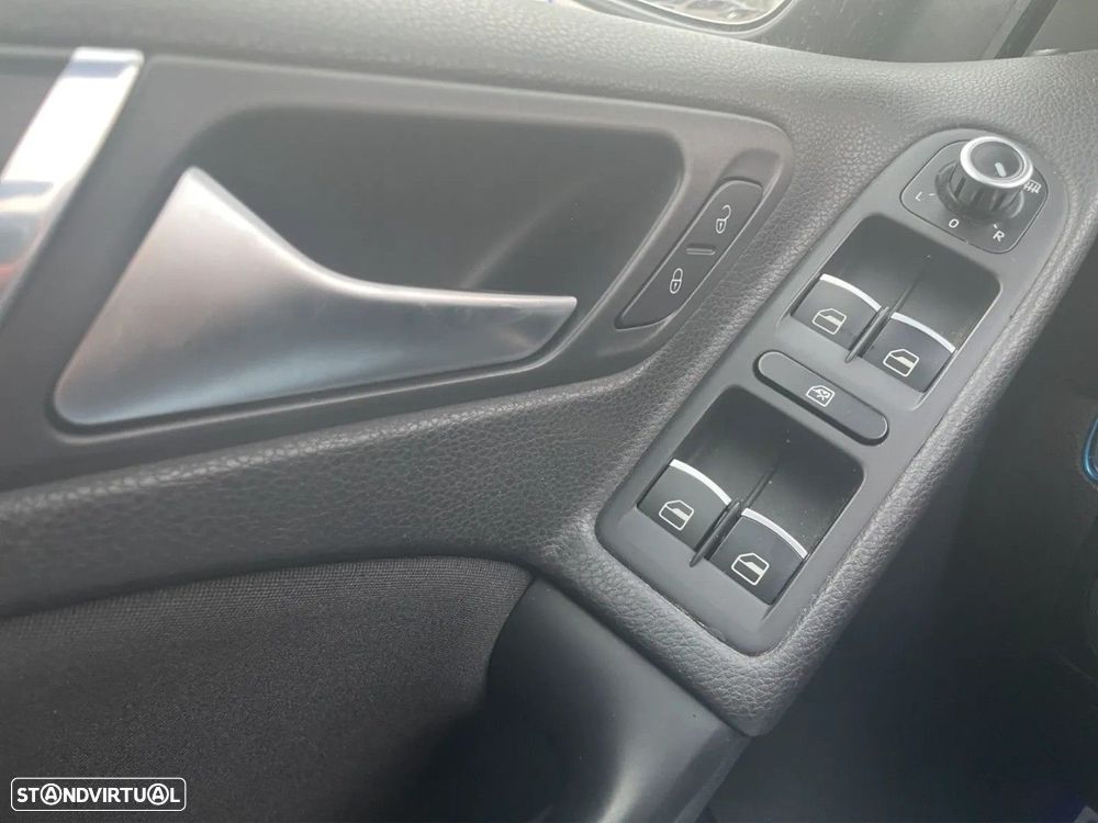 VW Golf 2.0 GTI - 12