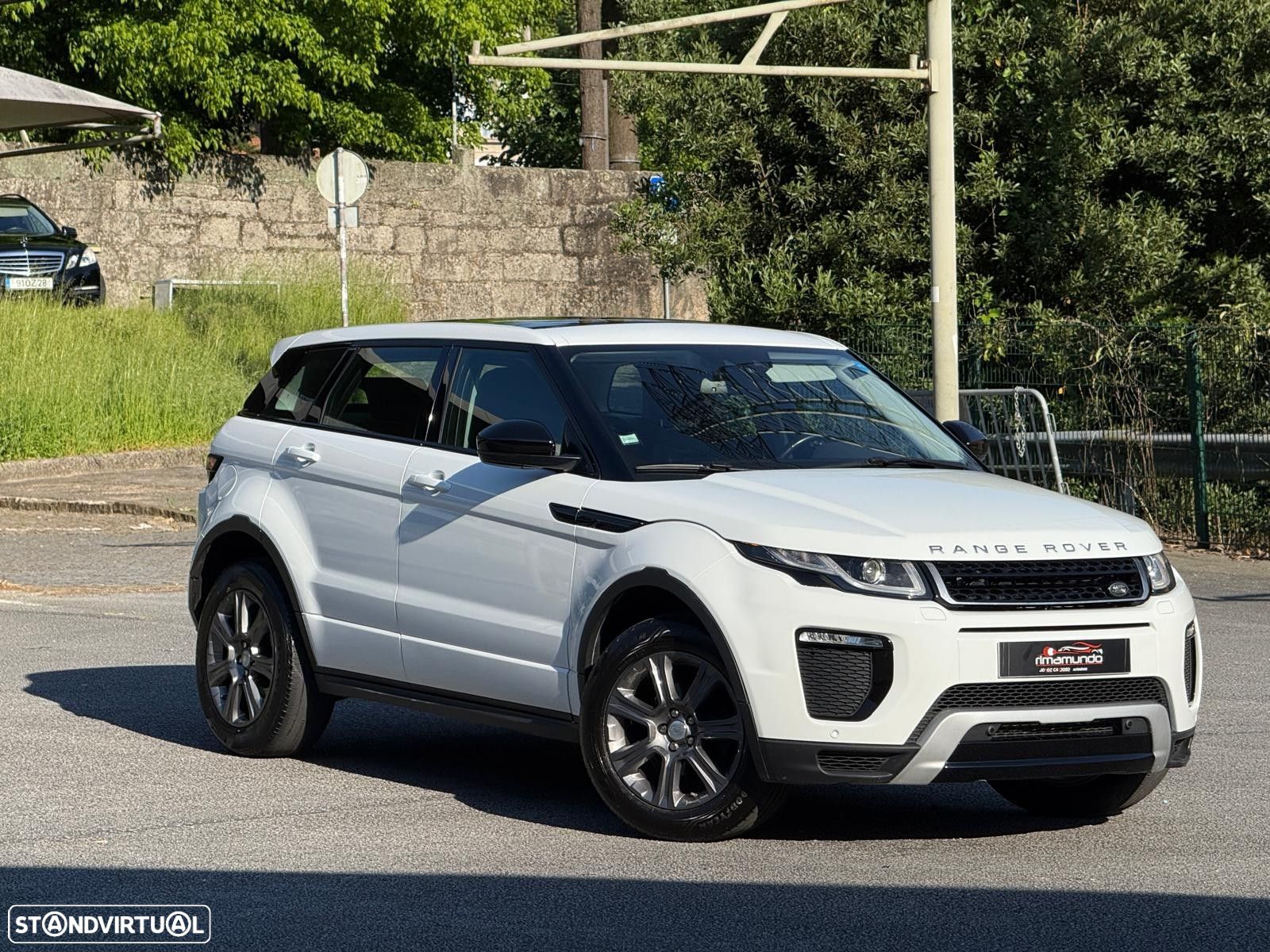 Land Rover Range Rover Evoque 2.0 TD4 SE Dynamic - 1