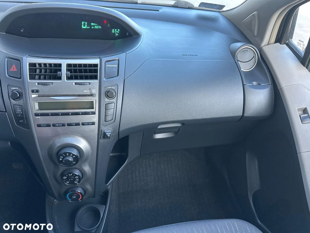 Toyota Yaris 1.4 D-4D Sol - 20
