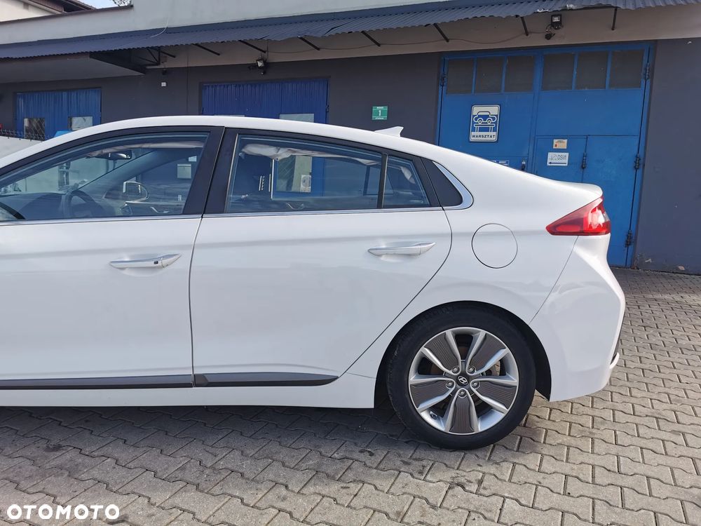 Hyundai IONIQ Hybrid 1.6 GDI Premium - 6