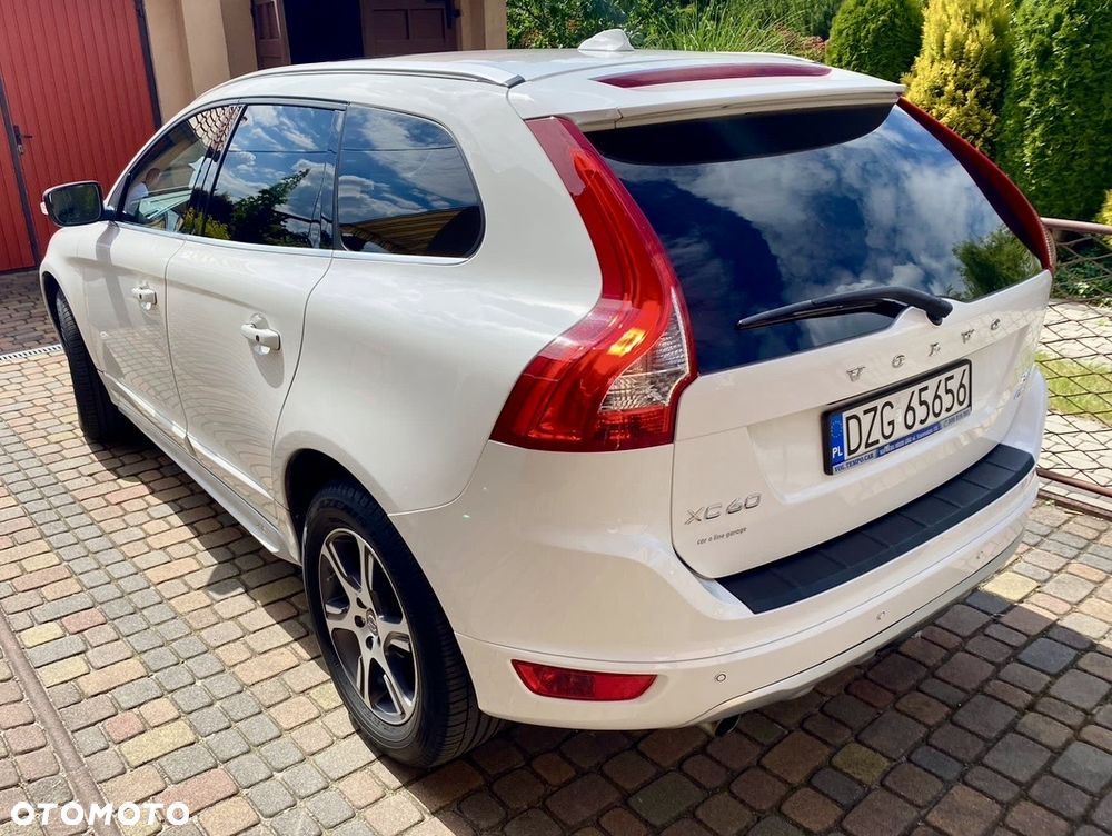 Volvo XC 60 T6 AWD Geartronic Momentum - 2