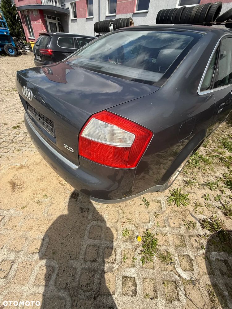 Lampa tył Lewa Audi A4 B6 - 2