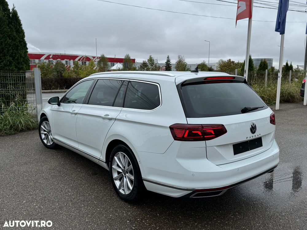 Volkswagen Passat Variant 2.0 TDI SCR DSG Elegance - 21