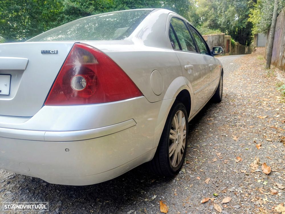 Ford Mondeo 2.0 TDCi Ghia - 6