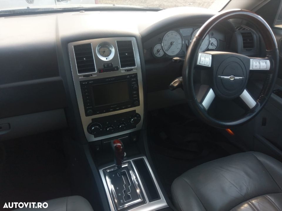 Dezmembrez Dezmembrari piese Chrysler 300c motor 3.0crd v6 211CP om642 combi far xenon bara fata completa cutie de viteze 7g tronic - 8