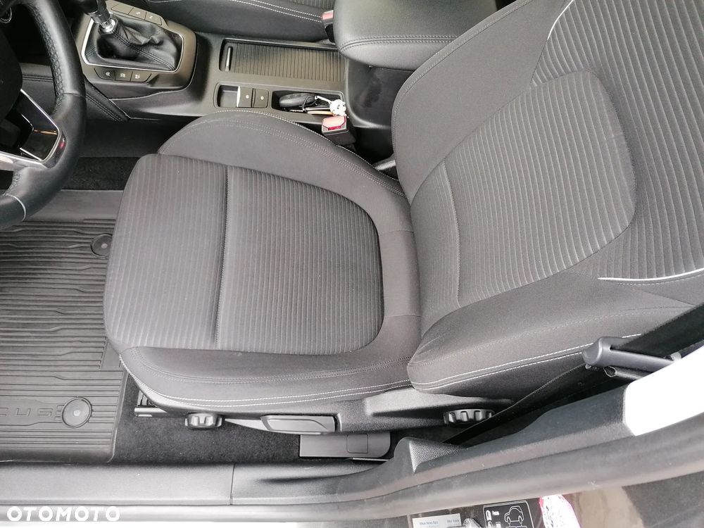 Ford Focus 1.5 TDCi Titanium - 8