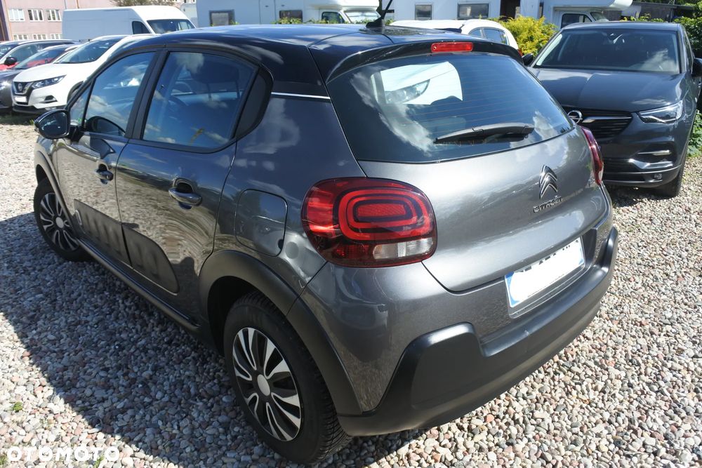 Citroën C3 Pure Tech 82 SHINE - 4