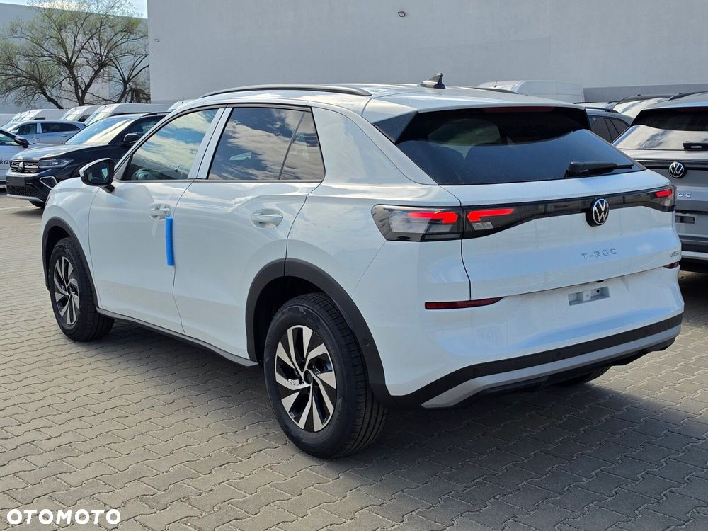 Volkswagen T-Roc - 12