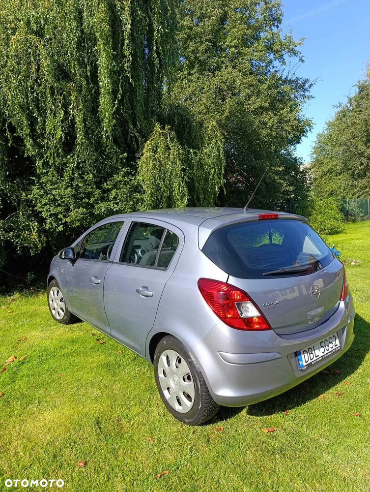 Opel Corsa - 4