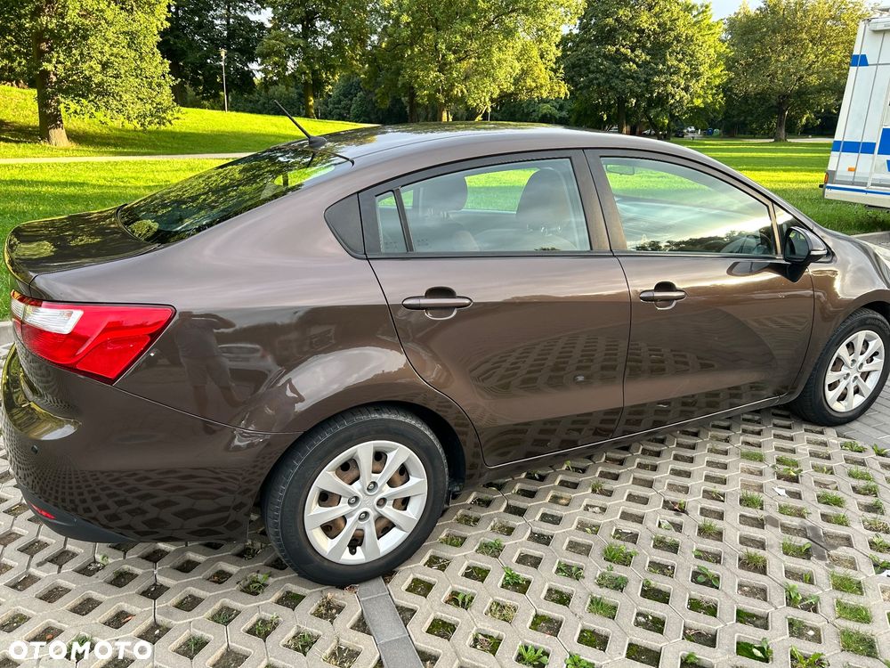 Kia Rio 1.4 XL - 2