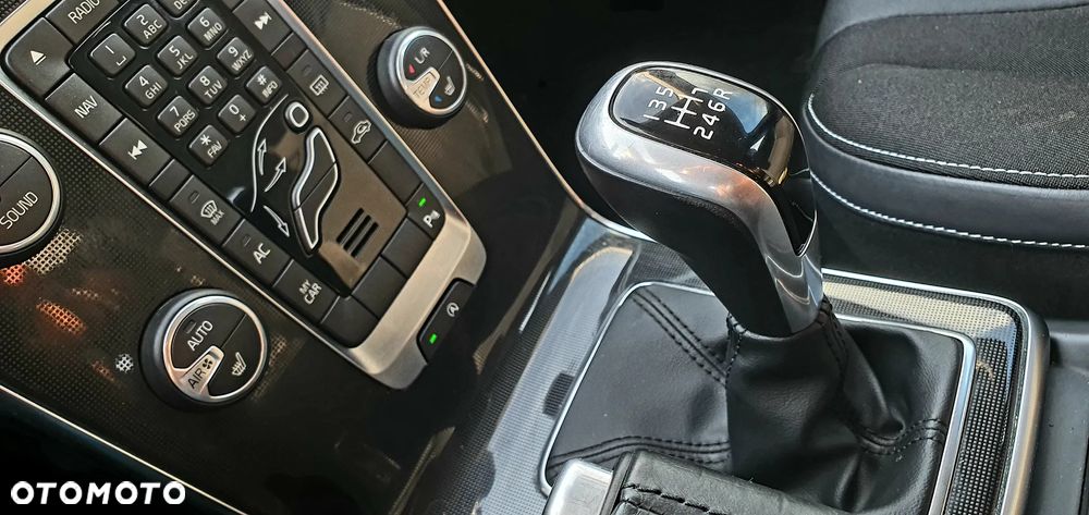 Volvo V40 D2 Momentum - 15