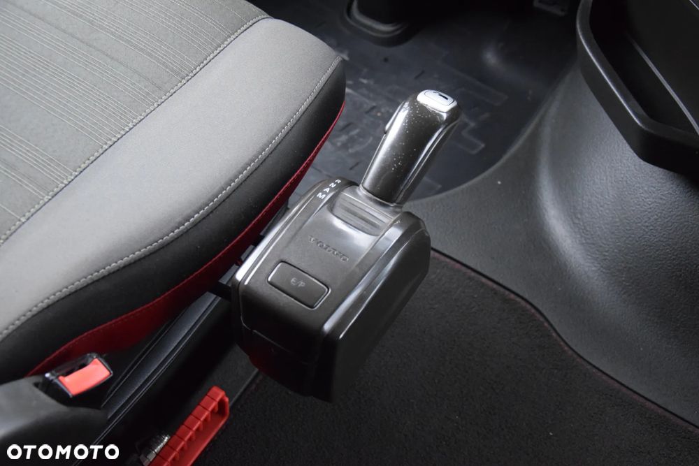 Volvo FH500 / FULL ADR / HYDRAULIKA / EURO 6 / ACC / LEDY / ALUFELGI / SERWISOWANY / SPROWADZONY - 34