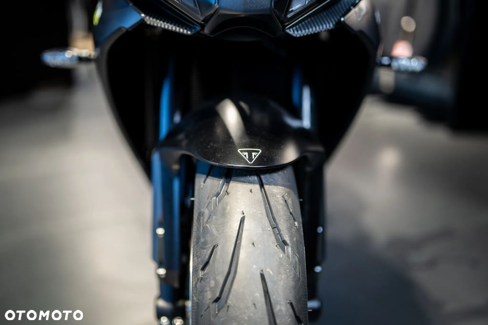Triumph Daytona - 23