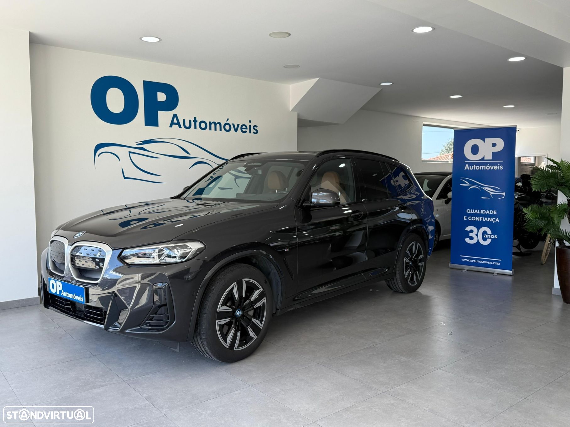 BMW iX3 M Sport Inspiring - 1