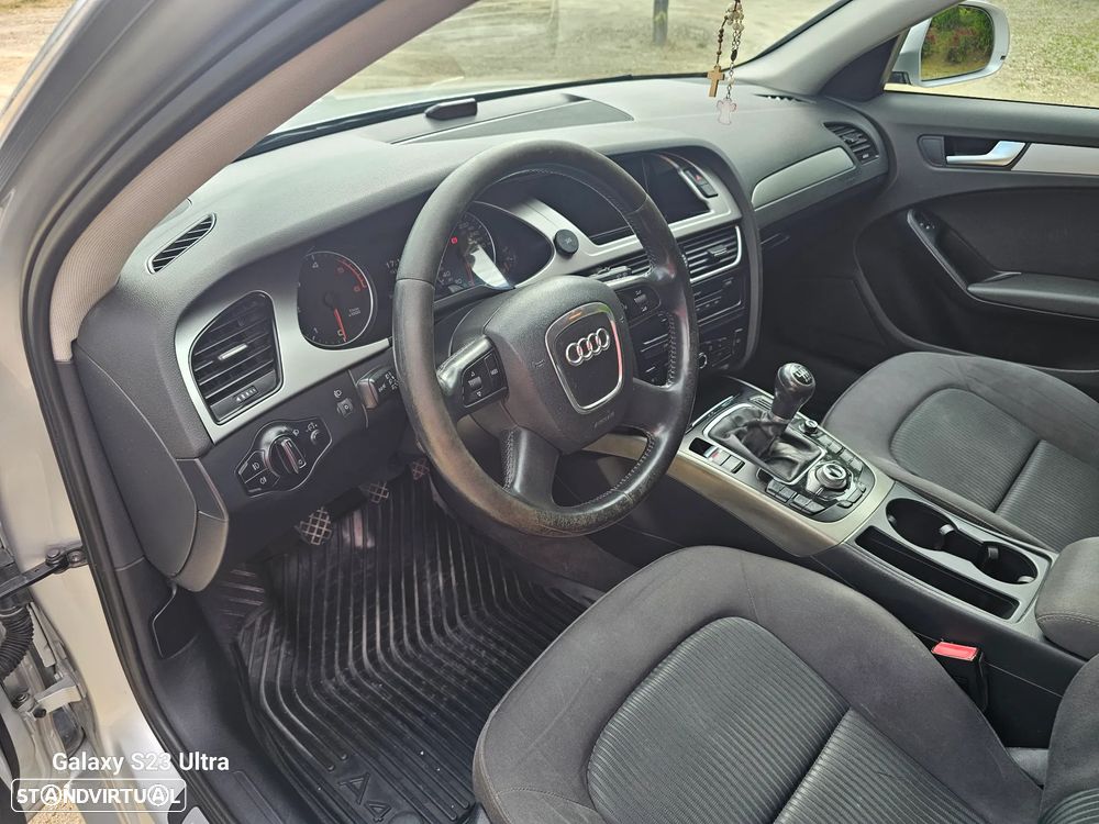 Audi A4 Avant 2.0 TDI - 16